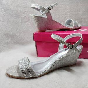 *New Low Price!!* Taxi Destiny 02 Silver